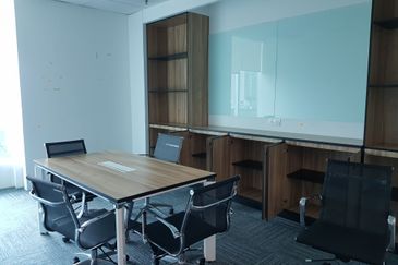Fully Fitted Office Next To TTDI MRT Station