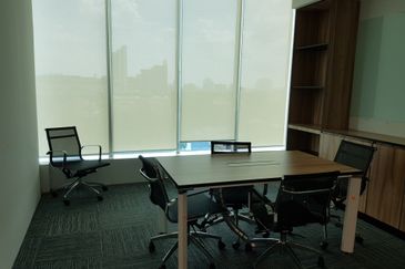 Fully Fitted Office Next To TTDI MRT Station