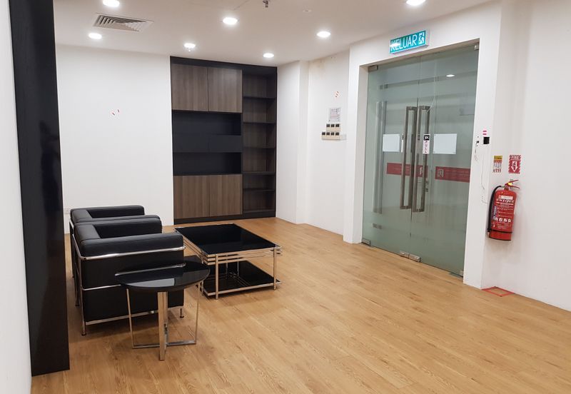 Fully Fitted Office Next To TTDI MRT Station