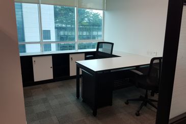 Fully Fitted Office Next To TTDI MRT Station