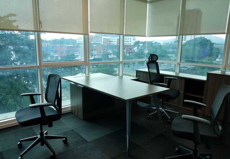 Fully Fitted Office Next To TTDI MRT Station