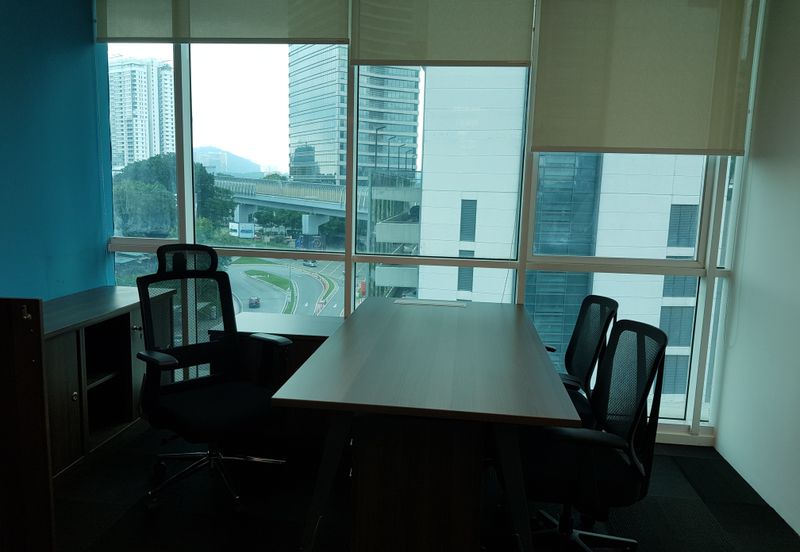 Fully Fitted Office Next To TTDI MRT Station