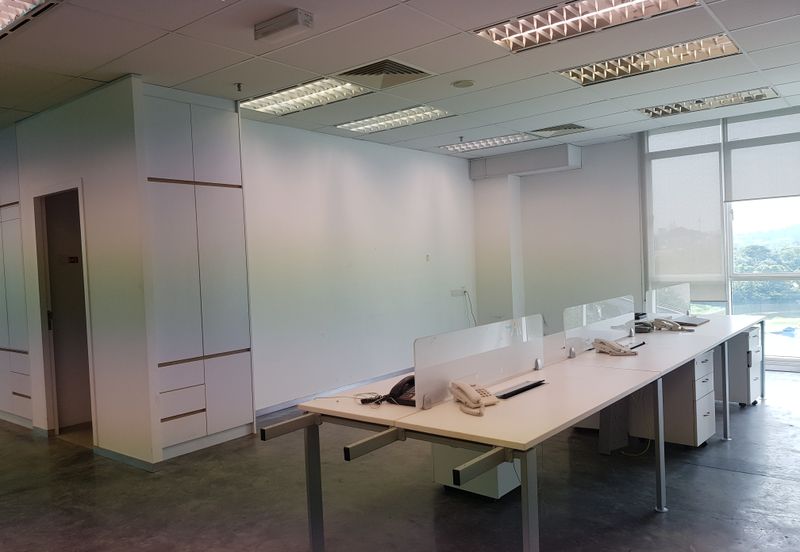 Fully Fitted Office Next To TTDI MRT Station