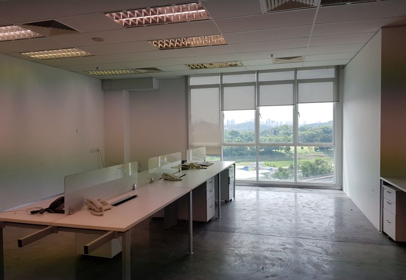 Fully Fitted Office Next To TTDI MRT Station