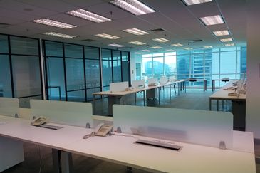 Fully Fitted Office Next To TTDI MRT Station
