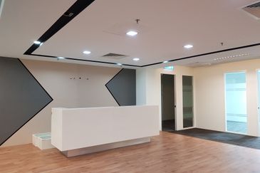 Fully Fitted Office Next To TTDI MRT Station