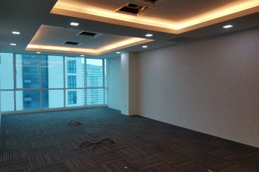 Fully Fitted Office Next To TTDI MRT Station