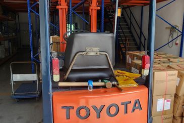 Nicely Fitted Office With Warehouse 