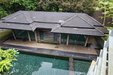 Bungalows With Swimming Pool For Big Extended Families