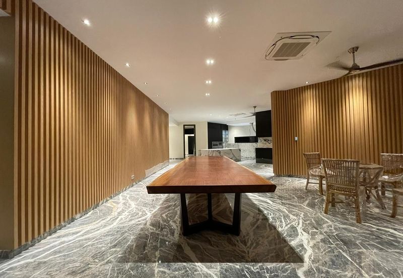 Newly, Refurbished, Fully Furnished, Modern and Contemporary Bungalow