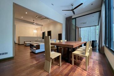 Newly, Refurbished, Fully Furnished, Modern and Contemporary Bungalow