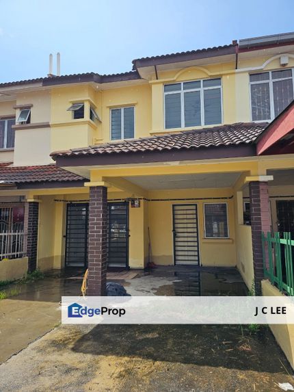 2 storey house @ Bandar Puteri, Klang - Sale below bank value Rm55k, Selangor, Klang