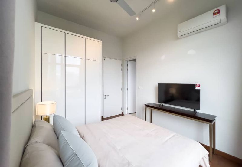 Oxford Residences @ Pavilion Embassy