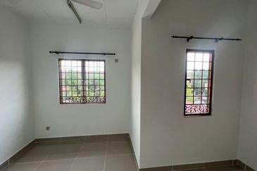 Pulau Indah ( Pulau Lumut )