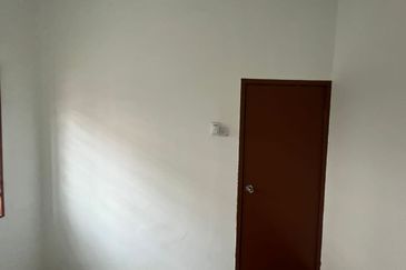 Pulau Indah ( Pulau Lumut )