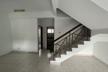 Pulau Indah ( Pulau Lumut )