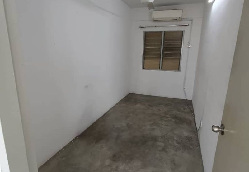 Laman Damai (Li Garden Apartment)