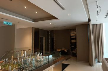 Pavilion Ceylon Hill @ Bukit Ceylon, Bukit Bintang, Kuala Lumpur - 3 storey Strata Bungalow - Commercial title allows all kinds of business - Roi 4.5%