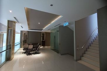 Pavilion Ceylon Hill @ Bukit Ceylon, Bukit Bintang, Kuala Lumpur - 3 storey Strata Bungalow - Commercial title allows all kinds of business - Roi 4.5%