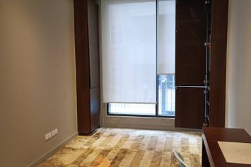 Pavilion Ceylon Hill @ Bukit Ceylon, Bukit Bintang, Kuala Lumpur - 3 storey Strata Bungalow - Commercial title allows all kinds of business - Roi 4.5%