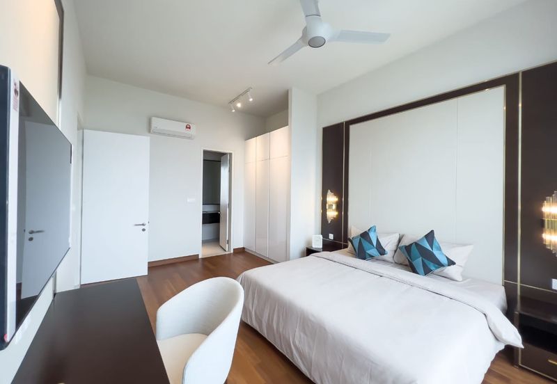 Oxford Residences @ Pavilion Embassy