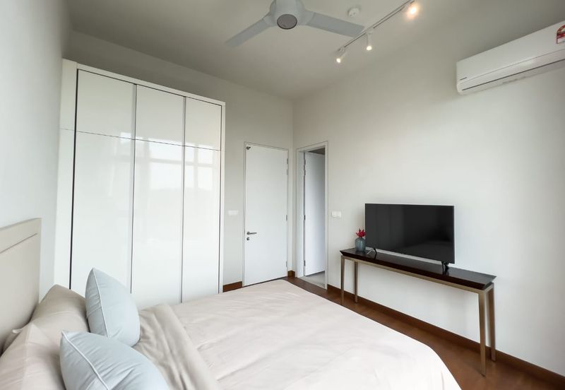 Oxford Residences @ Pavilion Embassy