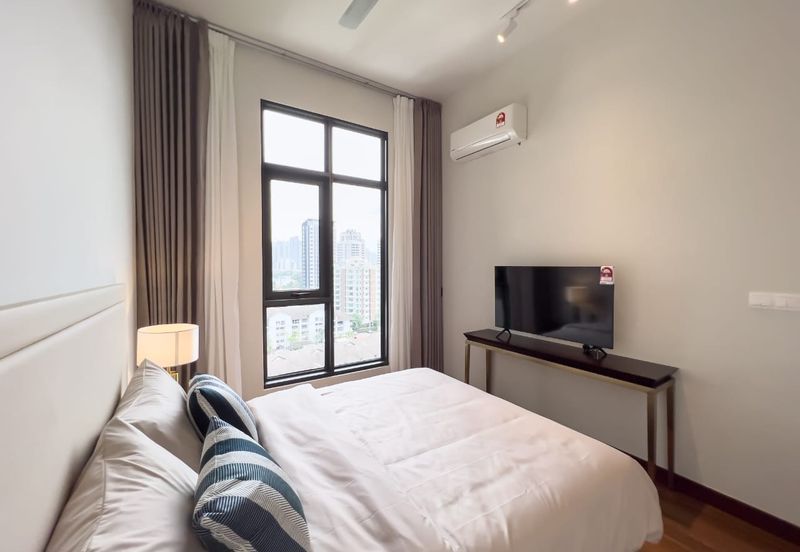 Oxford Residences @ Pavilion Embassy