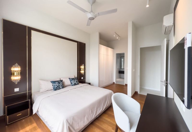 Oxford Residences @ Pavilion Embassy