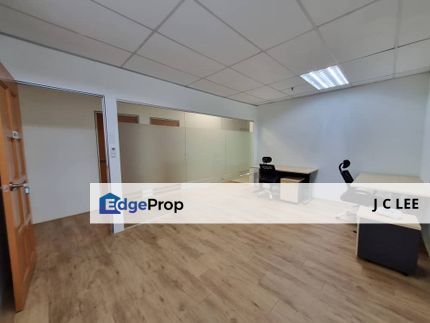 Office Suite 8 RM 1140 @ The Landmark Office , Bandar Bukit Tinggi , Klang - Ready 31/3, Selangor, Klang