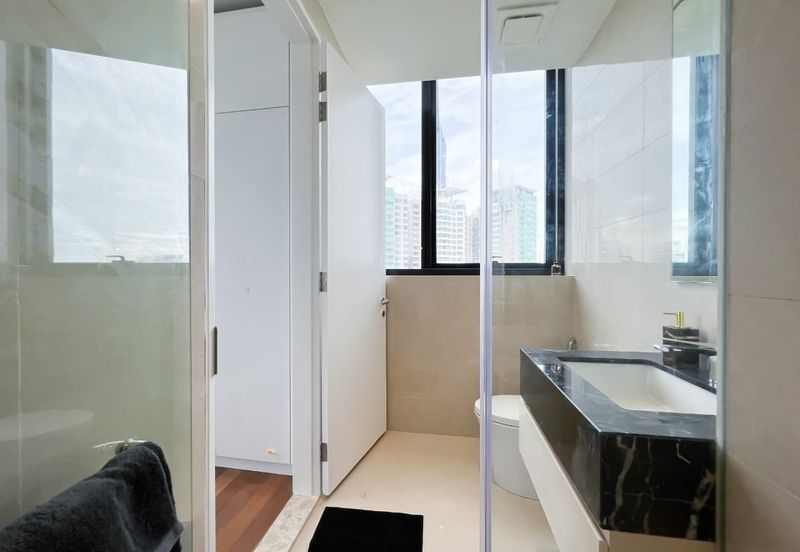 Pavilion Ceylon Hill