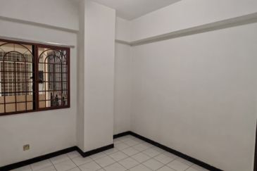 Emerald Hill, Taman Bukit Indah