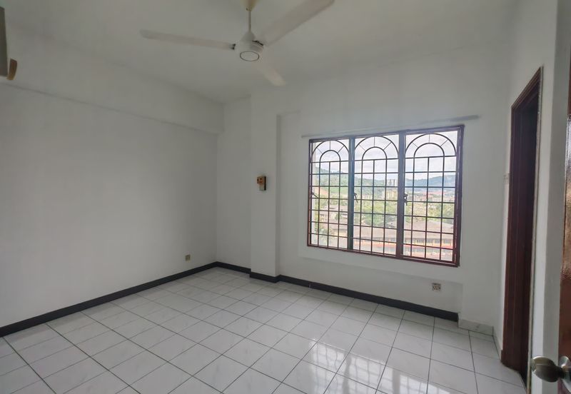 Emerald Hill, Taman Bukit Indah