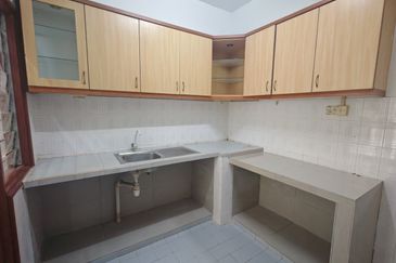 Emerald Hill, Taman Bukit Indah