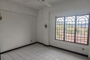 Emerald Hill, Taman Bukit Indah