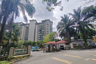 Emerald Hill, Taman Bukit Indah