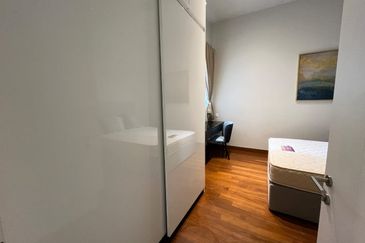 Pavilion Embassy Residence