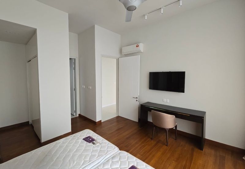 Pavilion Embassy Residence