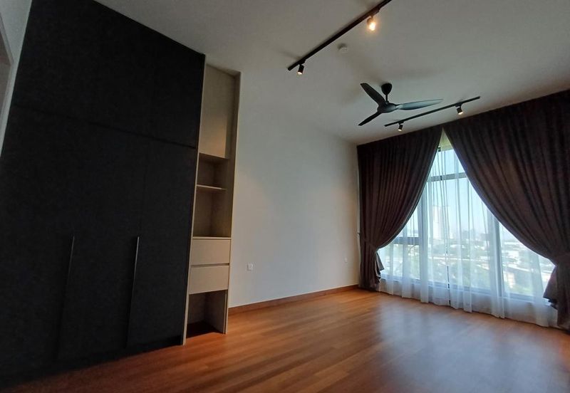 Mayfair Residences @ Pavilion Embassy