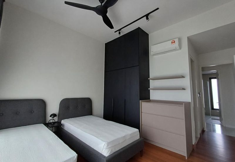 Mayfair Residences @ Pavilion Embassy