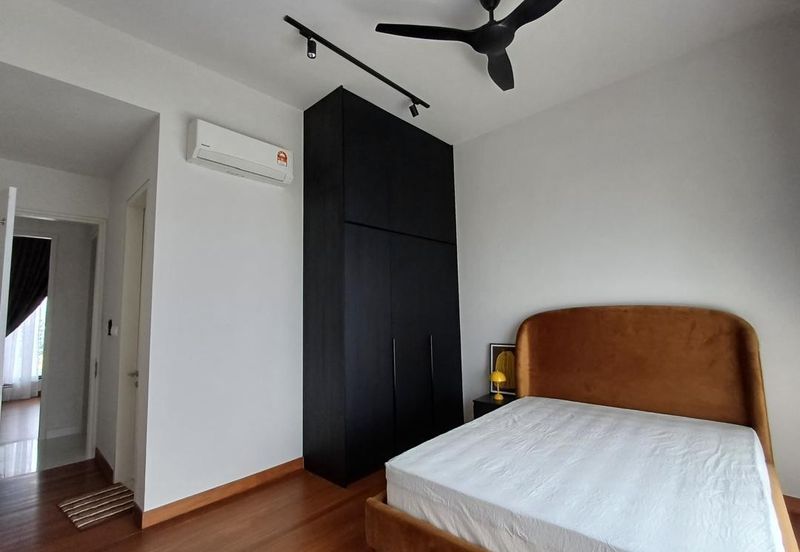 Mayfair Residences @ Pavilion Embassy