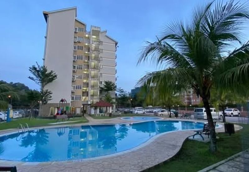 Tiara Hatamas Apartment