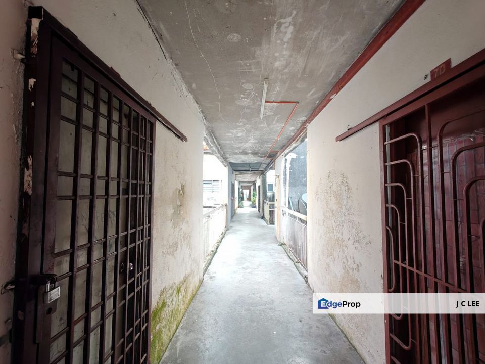 Flat Taman Sri Muda @ Seksyen 25, Shah Alam-Block 3C-Corner unit 4th floor, Selangor, Shah Alam