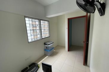 Beverly Tower @ Plaza Medan Putra