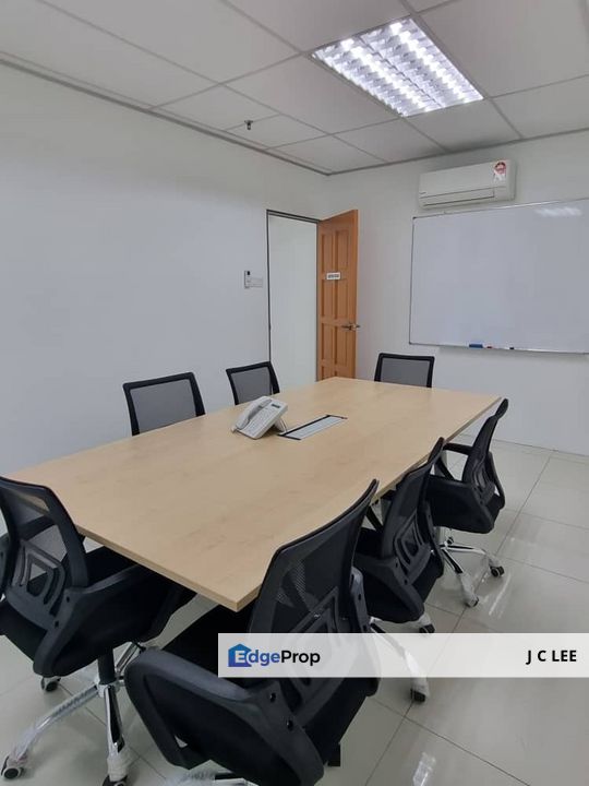 Office Suite 5 RM 860 @ The Landmark Office, Bandar Bukit Tinggi , Klang, Selangor, Klang