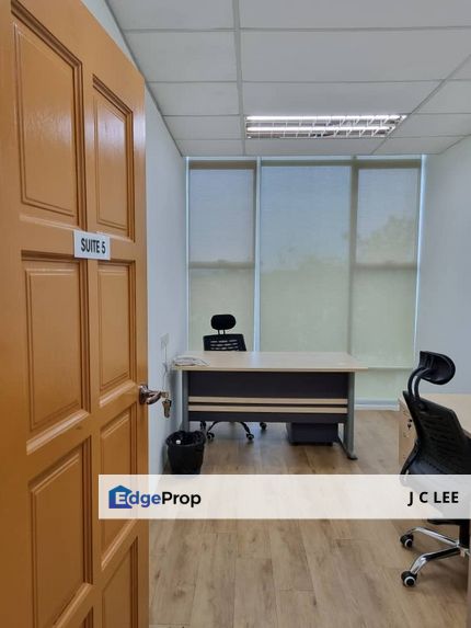 Office Suite 5 RM 860 @ The Landmark Office, Bandar Bukit Tinggi , Klang, Selangor, Klang