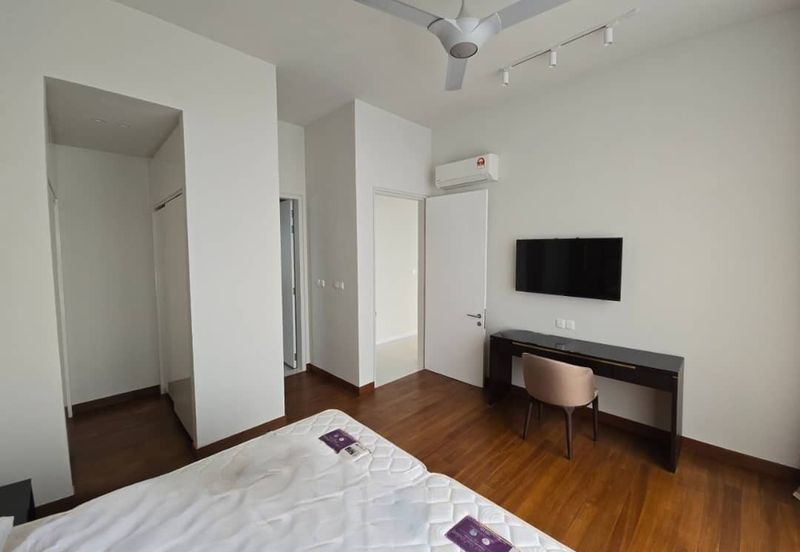 Pavilion Embassy Residence