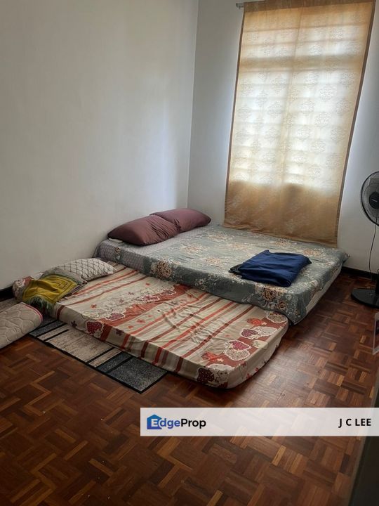 Pangsapuri Nilam @ Taman Sri Sinar, KL-Corner Lot 6th floor-Sale below bank value Rm40k, Kuala Lumpur, Segambut