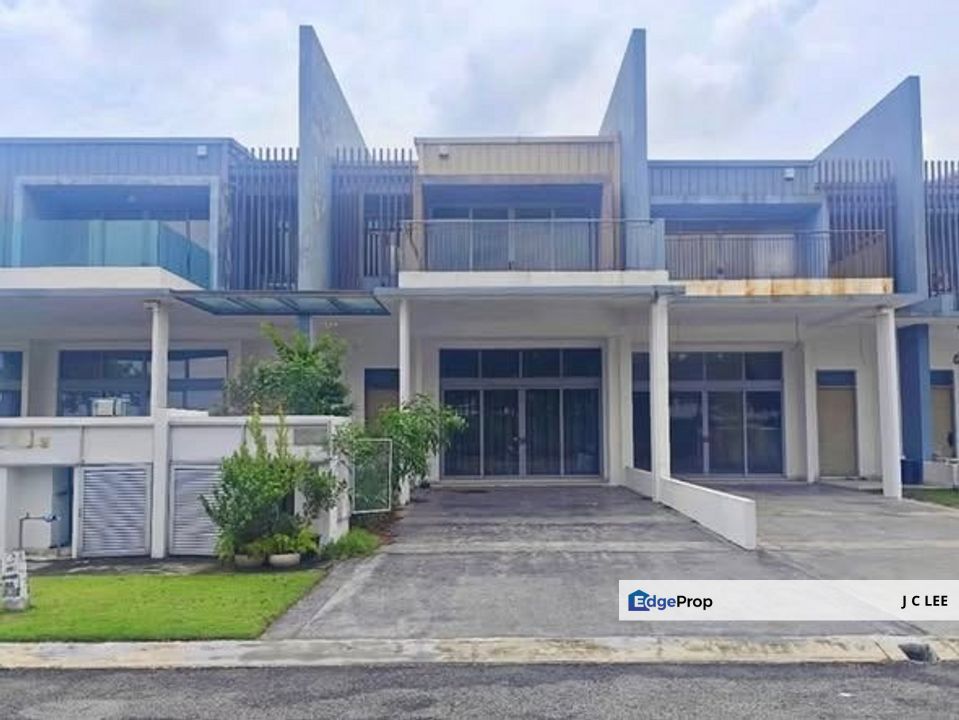 5th Auction - 2 storey superlink house @ D'Island Residence (Nautilus 2, West Gate) Puchong , Selangor, Puchong