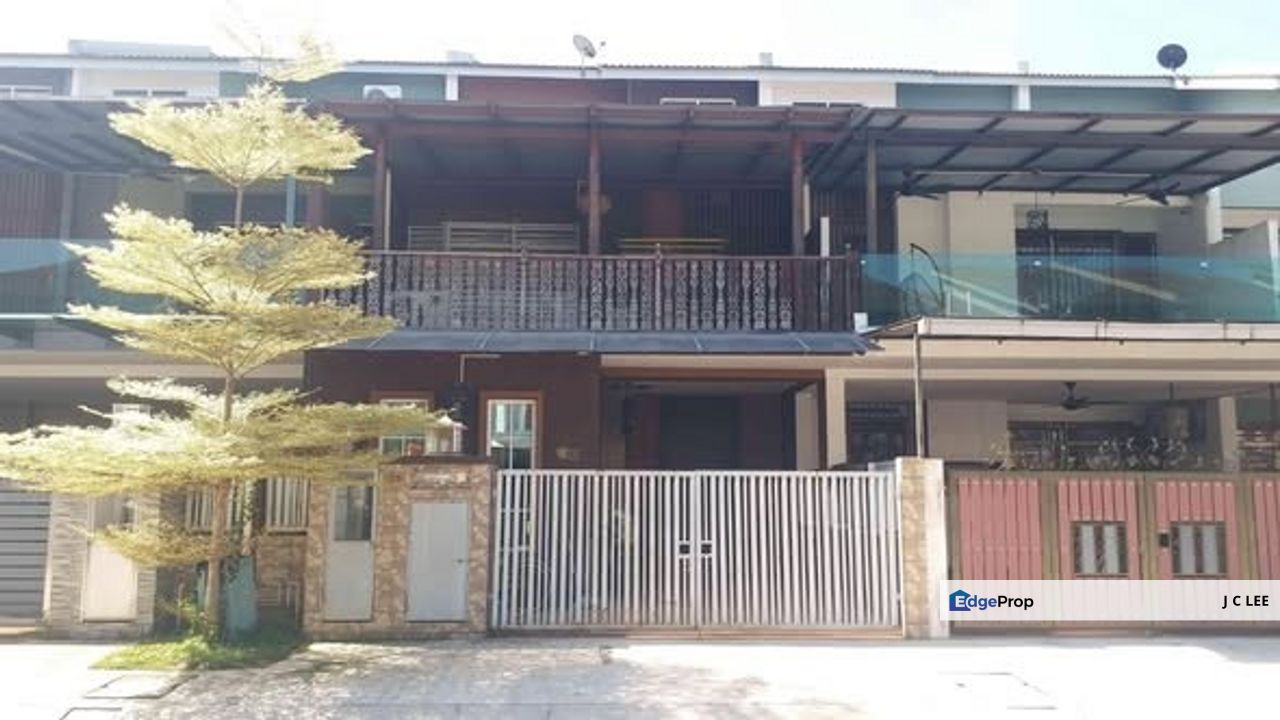 7th Auction - 2.5 Storey Terrace with renovated @ M-Residensi Rawang, Selangor, Rawang
