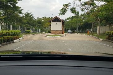 Perdana Lakeview West